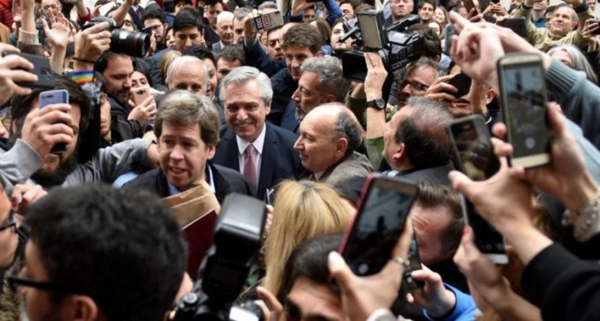 Entre formal y distante: la relación de Schiaretti con el Frente de Todos