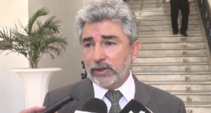 Educación llama a docentes a no adherir al paro para evitar descuentos