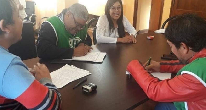 Municipales de Tinogasta recibirán bono de $2500