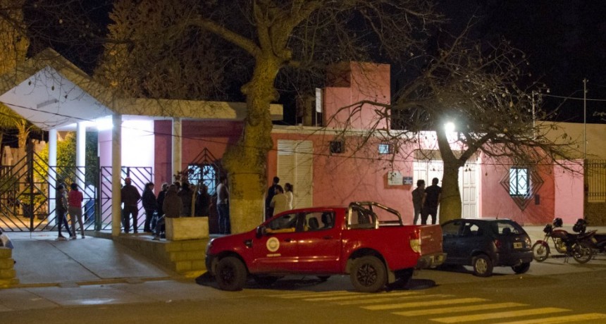 La justicia inspecciona nueve contenedores y exhumarán el cuerpo de Arias