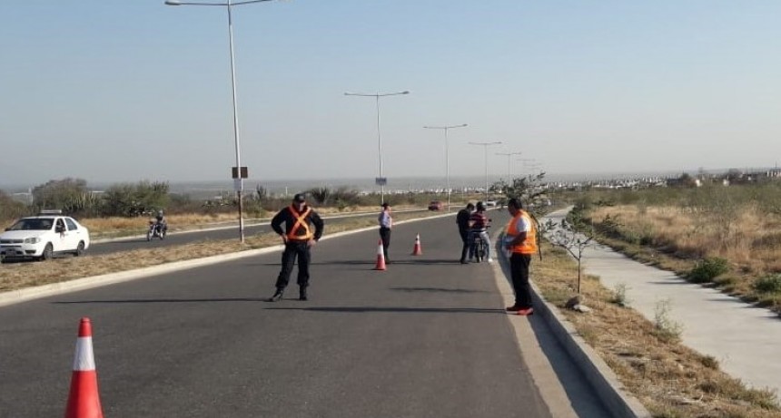 Realizan estrictos controles vehiculares en Valle Chico