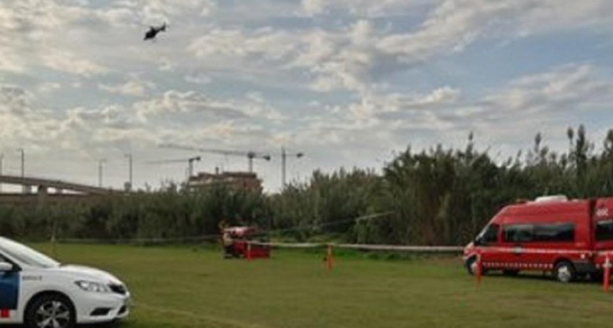 Una nena de 13 años dio a luz y el padre del bebé, un chico de 16, lo tiró al río