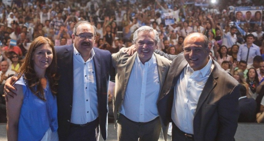 Fernández contra Macri: Sumergió en la pobreza a 5 millones de argentinos