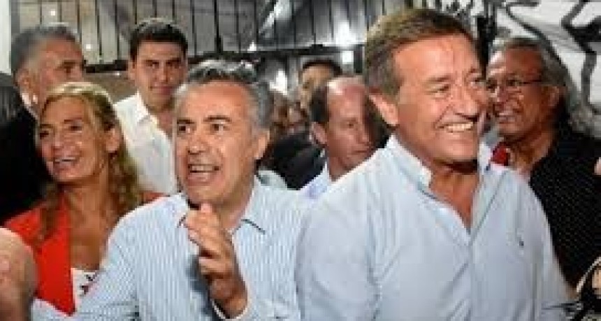 Macri felicitó a Suárez y Cornejo por el triunfo