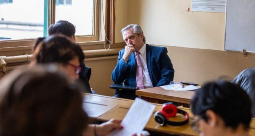 Revuelo en la UBA: “Alberto Fernández no es Profesor, es un mero docente interino designado a dedo”