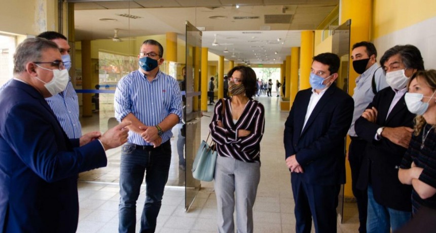 Jalil: inauguró las remodelaciones en el Hospital de Piedra Blanca 