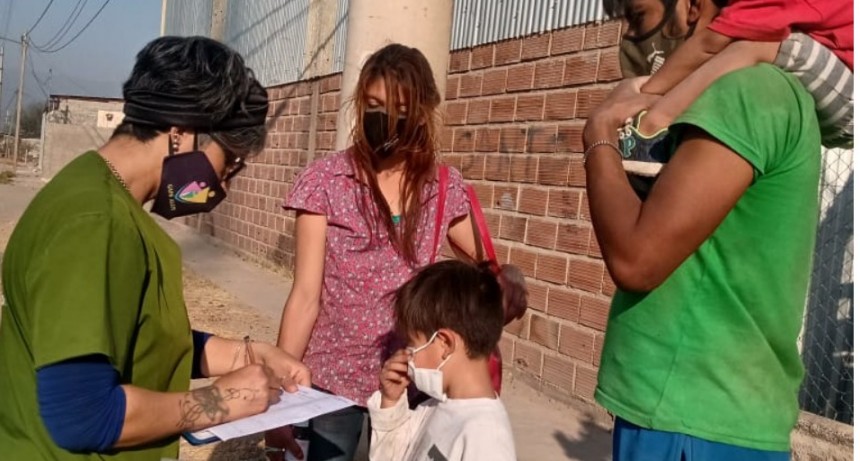 Operativo sanitario en asentamientos barriales de la Capital