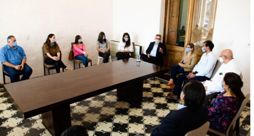 Reunión con Jalil y prestadores médicos 