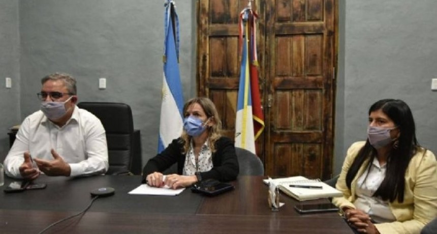 Jalil se reunió con representantes de la Salud pública y privada de la provincia