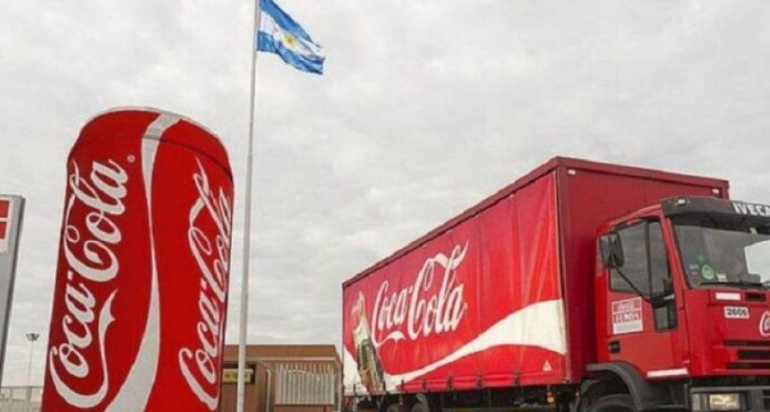 Coca-Cola desmiente categóricamente que esté contemplando un traslado de sus operaciones en Argentina