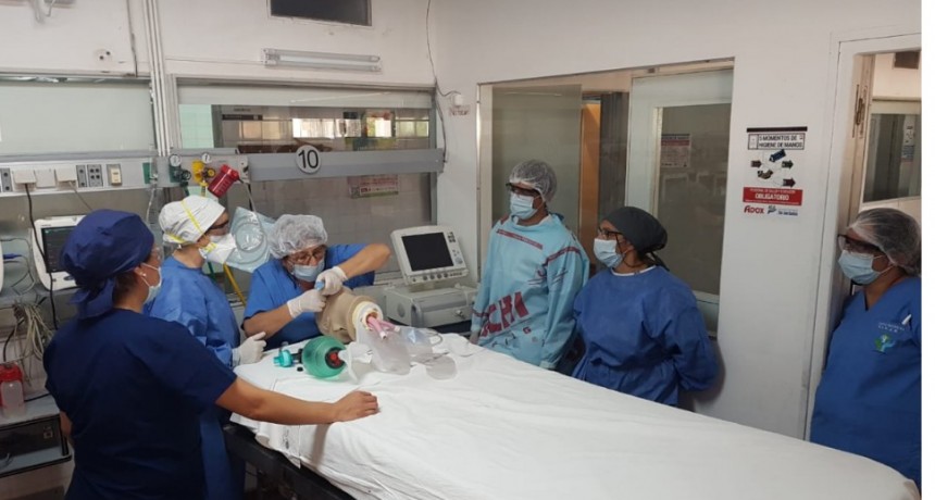 Profesionales se capacitan para fortalecer la terapia intensiva ante el Covid-19