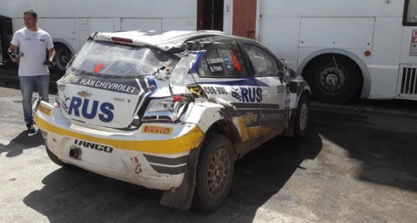 Nalbandian volc&oacute; con su auto en el Rally de Entre R&iacute;os