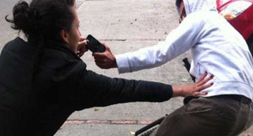 Contin&uacute;an los arrebatos y robos con armas a peatones en la ciudad
