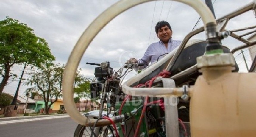 Un argentino fabric&oacute; una moto que usa agua en vez de nafta