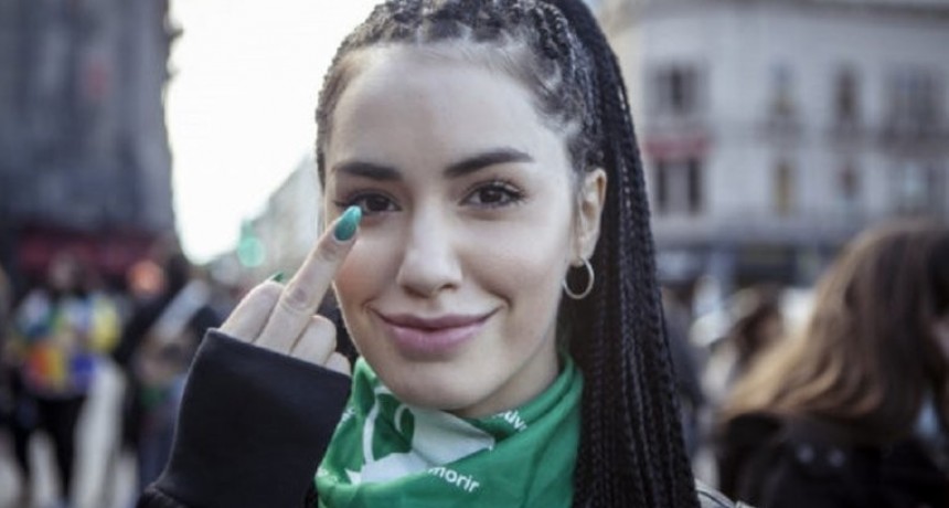 "&iexcl;Cambien el chip!": Lali Esp&oacute;sito reflexion&oacute; sobre la violencia entre mujeres