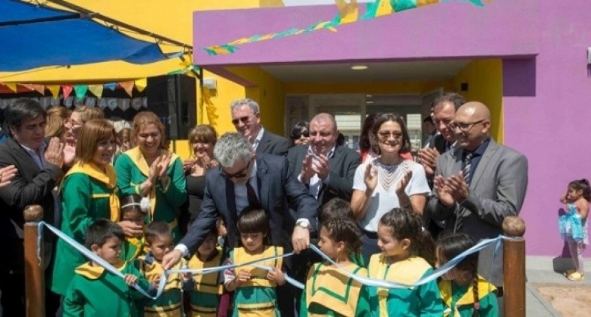 Corpacci inaugur&oacute; el nuevo edificio del Jard&iacute;n de infantes de Casa de Piedra