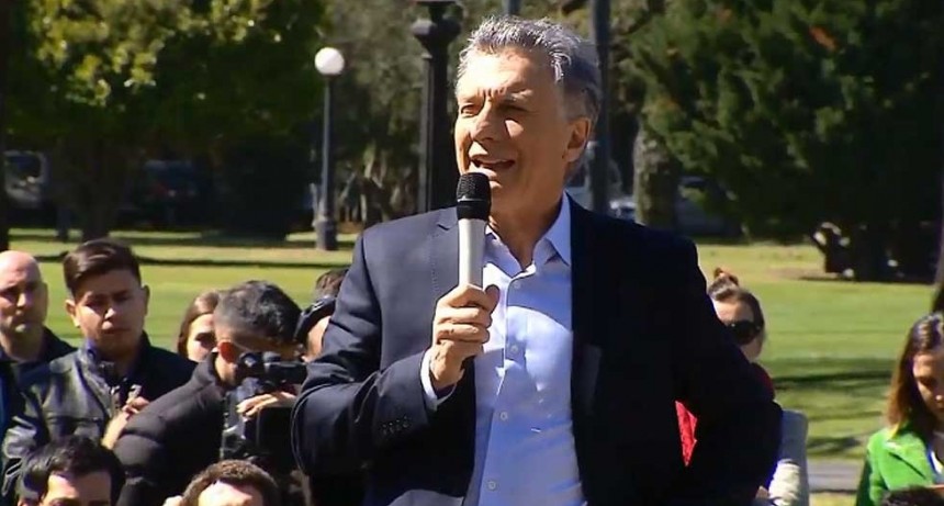 Macri propuso eliminar los plásticos de un solo uso y neutralizar las emisiones de carbono