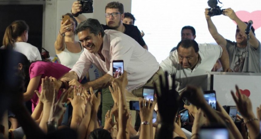 Capitanich fue electo gobernador de Chaco con amplia diferencia sobre sus opositores