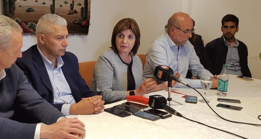 Bullrich en Catamarca pasó por Gendarmería y destacó la labor contra el narcotráfico