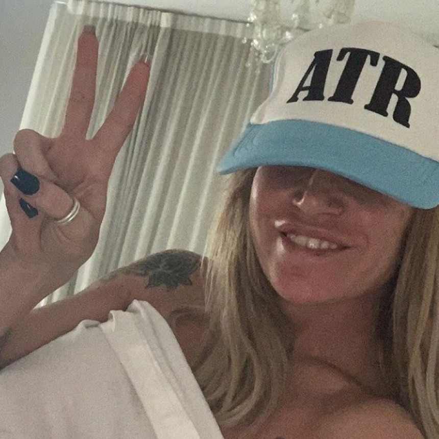 Flor Peña publicó una foto hot para celebrar el Día de la Lealtad