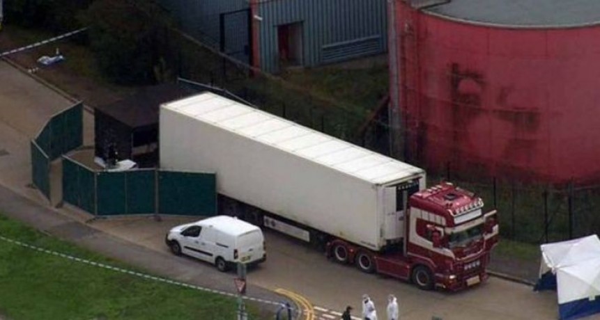 Hallaron 39 cadáveres dentro de un camión en Inglaterra