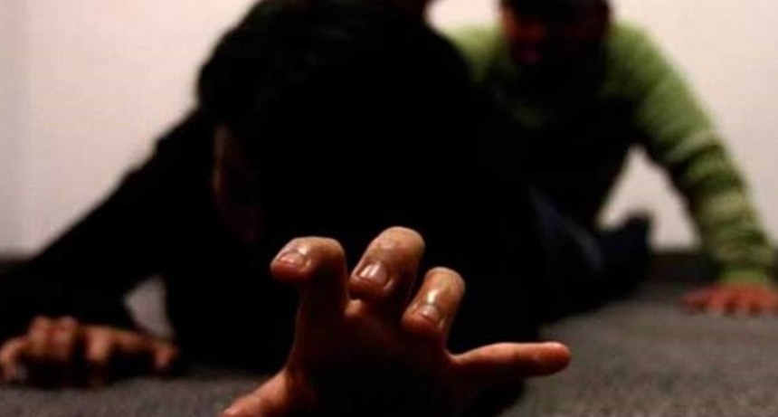 Abusaron sexualmente de una estudiante universitaria y una adolescente de 14 años