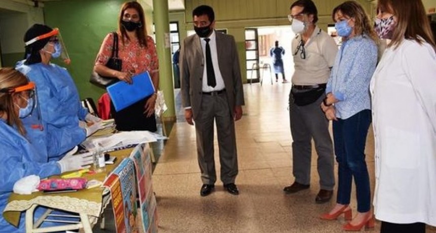 Salud y Educación lanzaron campaña de vacunación