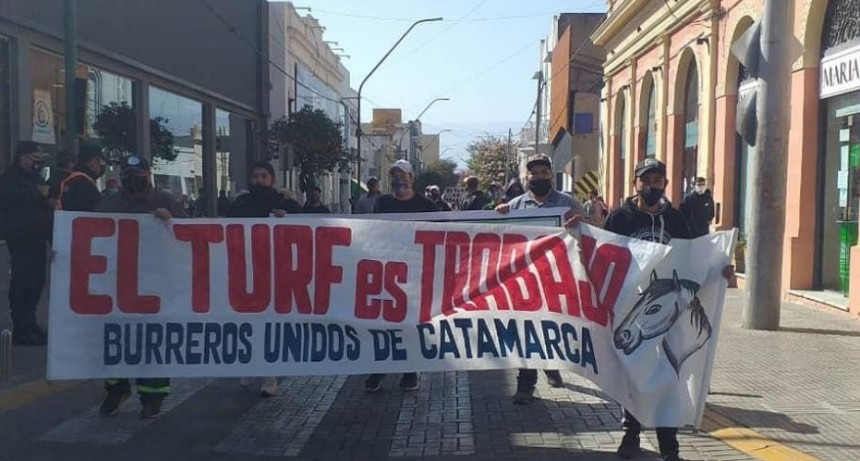 Turf y salones de eventos: Palladino dijo que no se habilitarán mientras no se pase a Verde