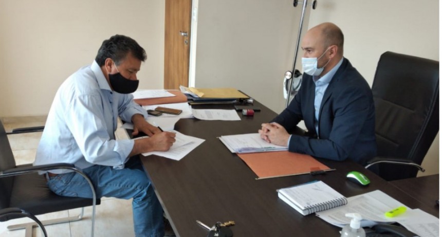 Convenio de reintegro de inversión entre EC SAPEM y la Municipalidad de Huillapima 