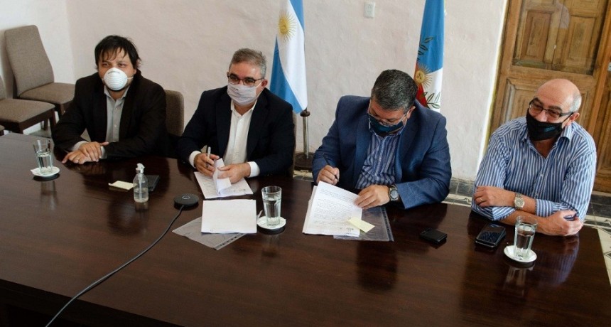 Firma de convenios con Vialidad Nacional para rutas locales