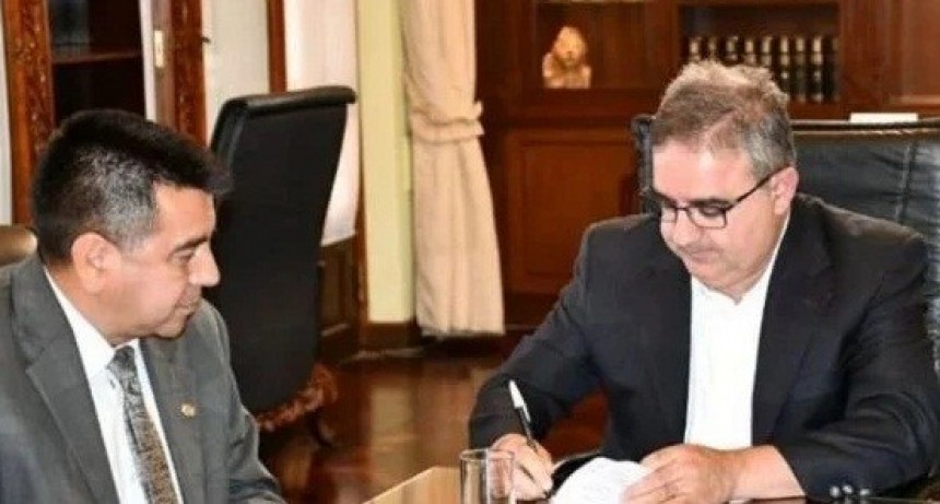 Aceptaron la renuncia del ministro Gordillo