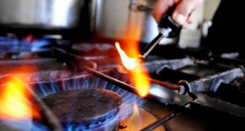 El Gobierno descongelará las tarifas de luz y gas a partir de diciembre