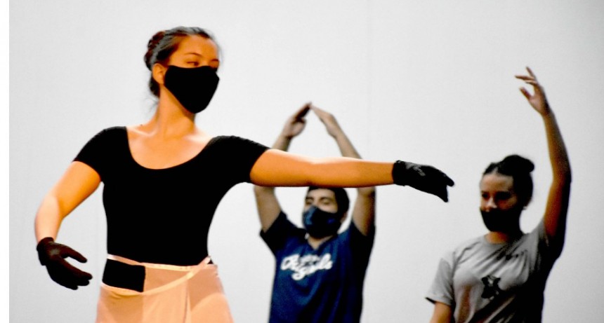 Con cupo completo, inició el Seminario de Danza Clásica