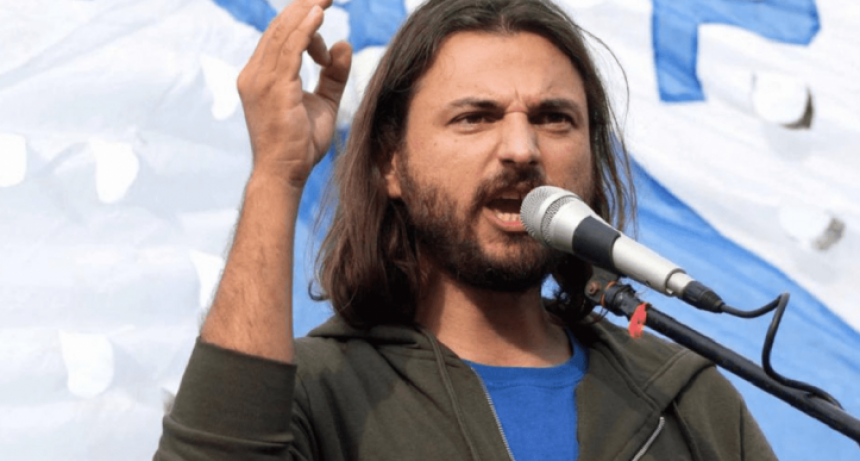 Un grupo de manifestantes identificado con Juan Grabois tomó la Municipalidad de Junín