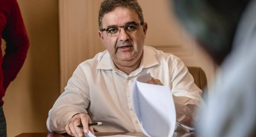 Jalil puso tope salarial de 203 mil pesos para los funcionarios provinciales