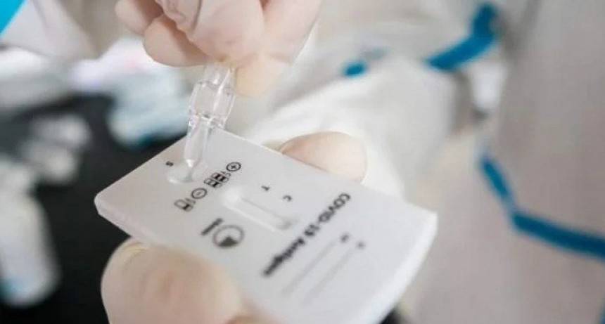 Salud implementa test de antígenos