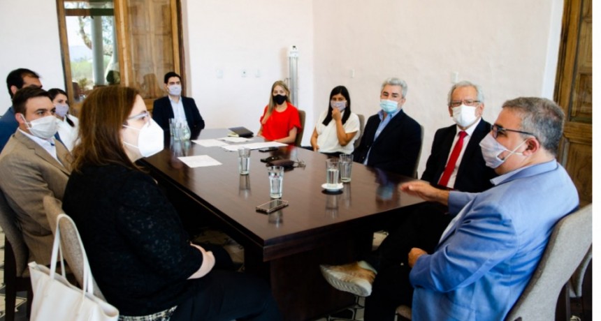 Solo los IES con carreras técnicas pasarán al Ministerio de Ciencia e Innovación Tecnológica