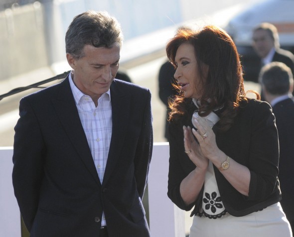 La presidenta llam&oacute; a Macri para felicitarlo y lo recibir&aacute; en Olivos