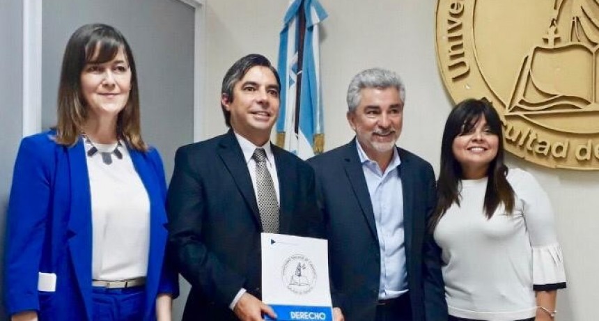 Firman Convenio para Practica Profesional Supervisada