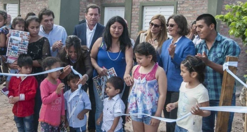 Corpacci: Cristina Kirchner es un modelo a seguir