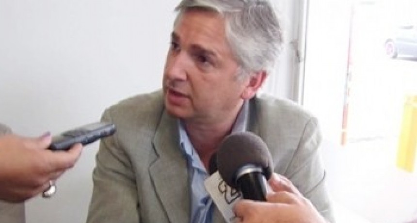 Lobo Vergara denunci&oacute; maniobra de la EC Sapem  Tratan de Callarme