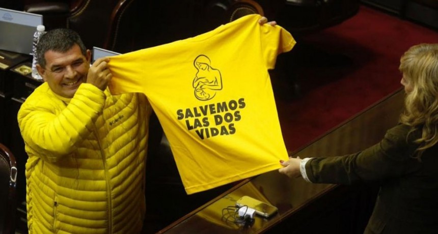 Olmedo, pol&eacute;mico: "Quien abate a un delincuente ser&aacute; condecorado, no enjuiciado "