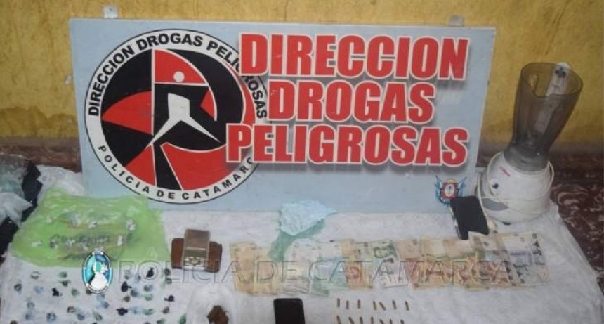 Desbaratan punto de venta de estupefacientes en la zona Oeste de la Capital