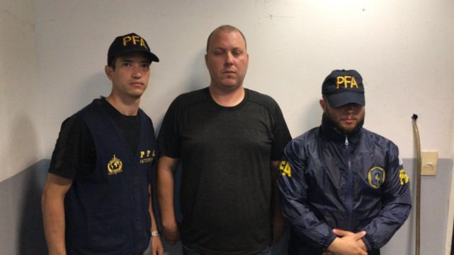 As&iacute; detuvieron a Carlos Gellert en Ezeiza