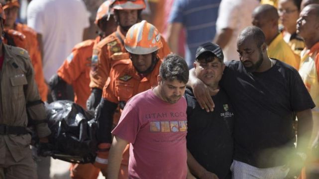 Brasil: vol&oacute; una piedra de un cerro y mat&oacute; a 14 personas