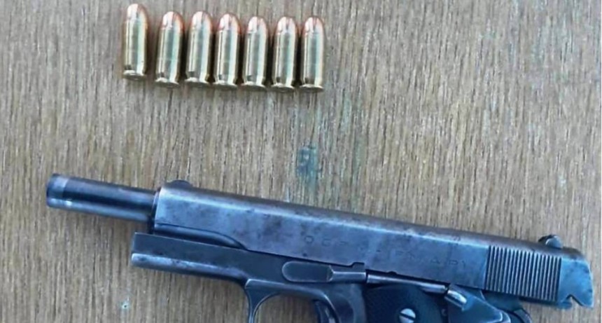  Detienen a un sujeto armado y evacuaron por prevención el lugar