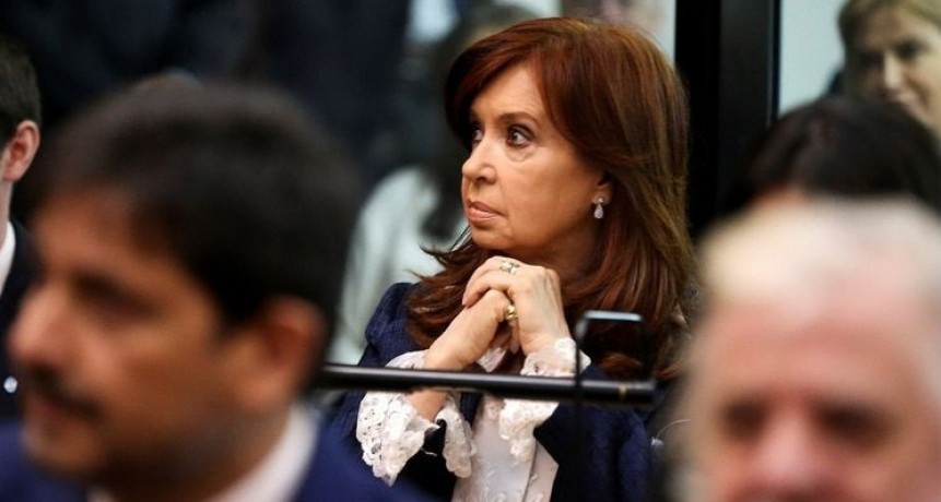Sin Cristina Kirchner, se reanuda el juicio por corrupción en la obra pública en Santa Cruz