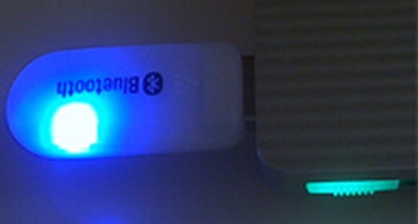 Alerta tecno: un escáner barato que se vende en internet le permite a los ladrones identificar laptops y teléfonos ocultos para robar