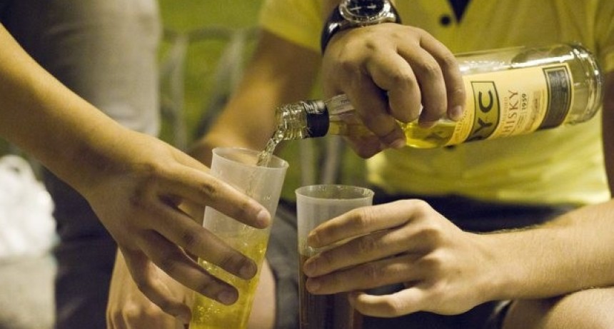 Fue a una fiesta con 13 años y terminó en coma alcohólico
