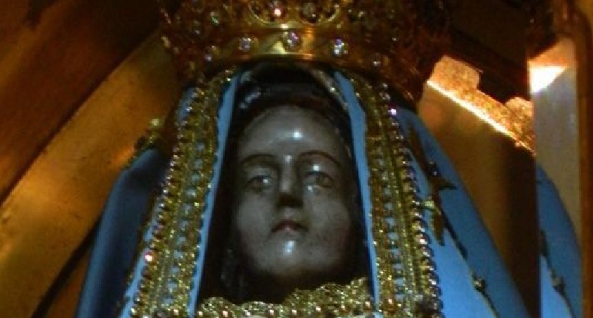 Con la tradicional bajada de la Virgen del Valle, se inician hoy las festividades marianas